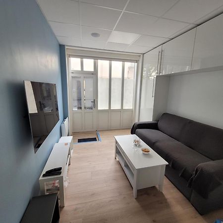 Studio Bien Equipe Au Calme A Montmartre Paris Exterior photo